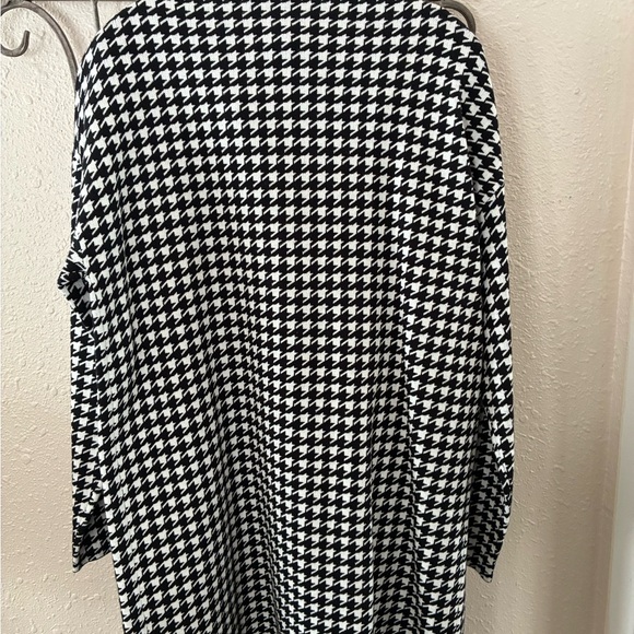 NWT Houndstooth Knit Long Open Front Cardigan - Picture 3 of 7